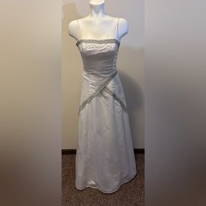 Women’s White Formal Dress